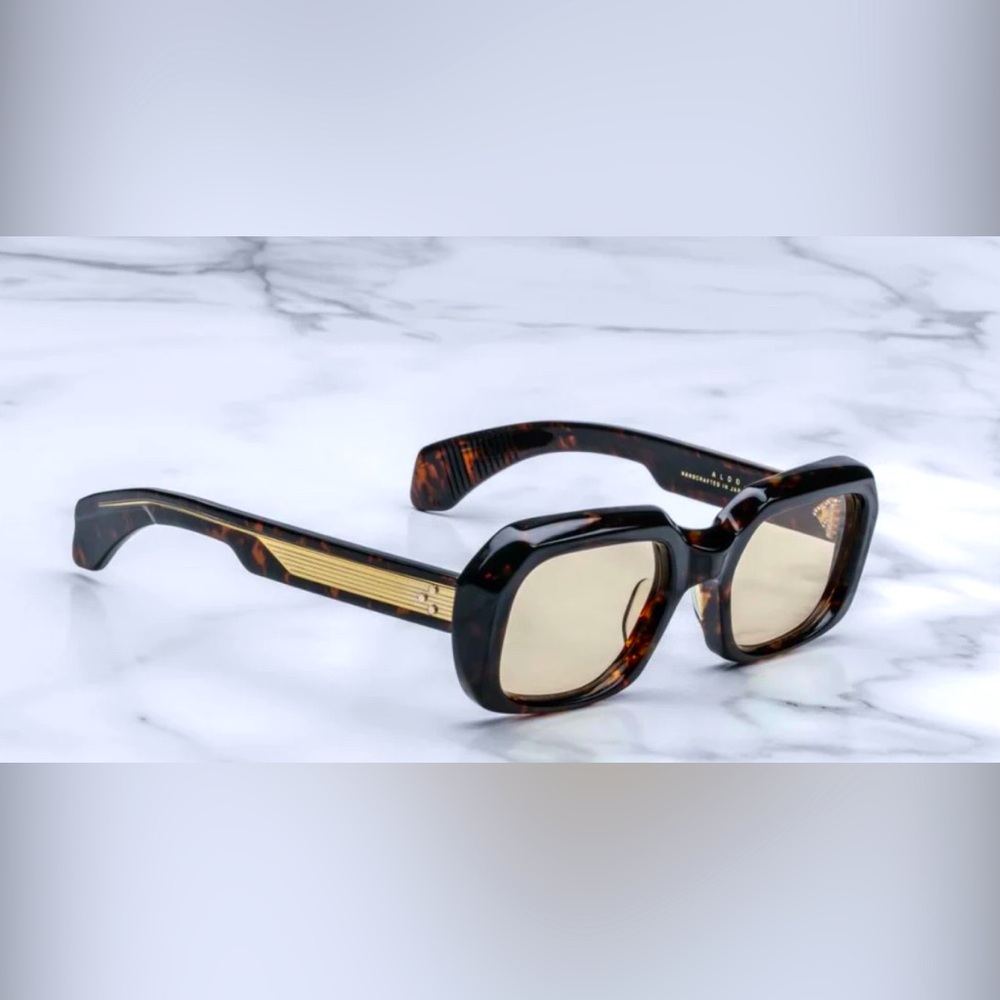 Aldo Brown Glasses Retro-Inspired Elegance